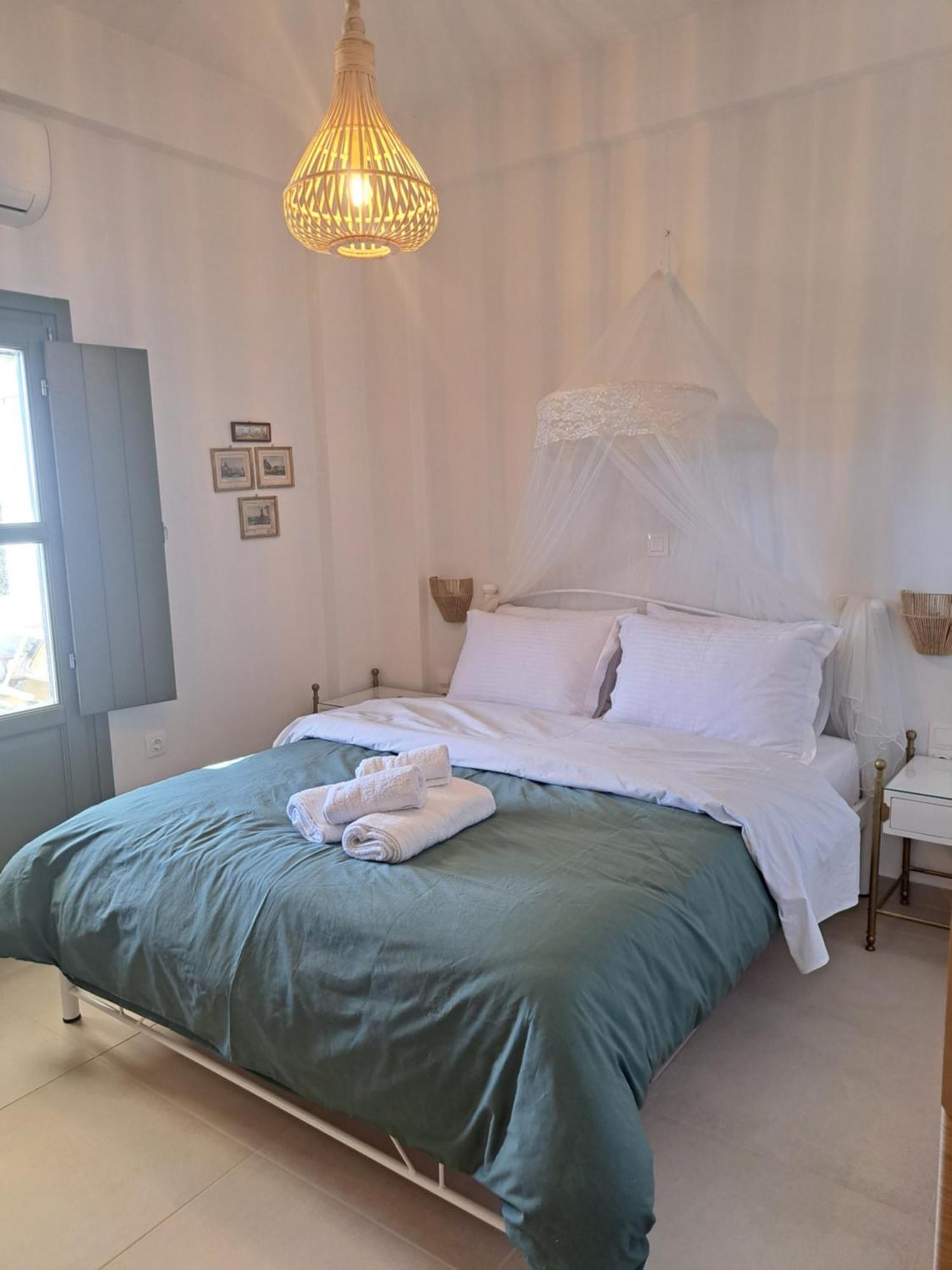 La Familia Luxury Private Maisonettes Near The Sea Gythio Bagian luar foto