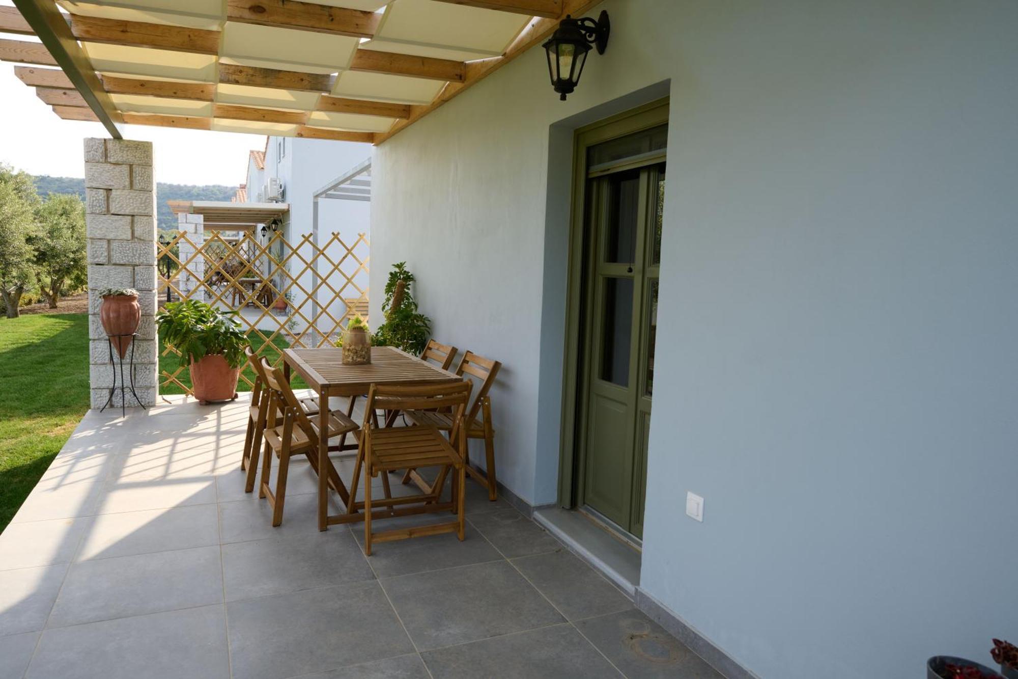 La Familia Luxury Private Maisonettes Near The Sea Gythio Bagian luar foto
